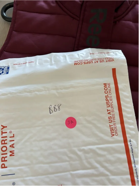 Reebok Getaway Womens Vest Quilted Zip Up Lightweight Burgundy Logo Size L - Picture 8 of 8